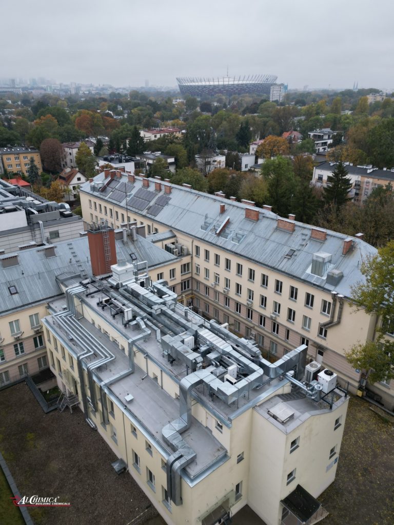 Szpital Dziecięcy na Saskiej Kępie w Warszawie po renowacji dachu w systemie Hyperdesmo