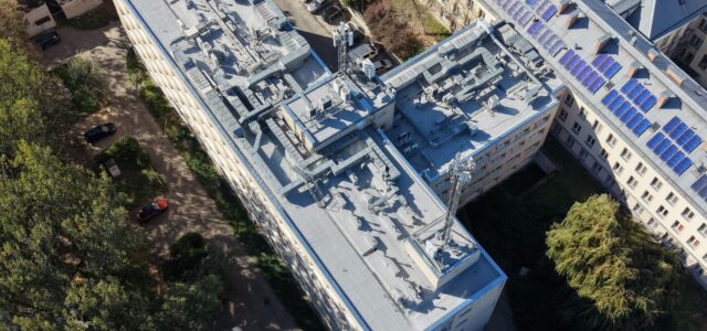 Renowacja dachu Szpitala Dziecięcego na Saskiej Kępie w Warszawie